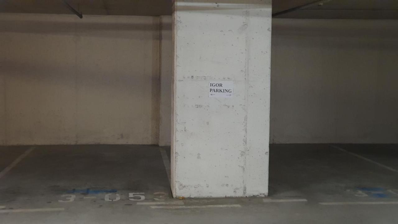Hermes Apartment & 2 Free Garage Secured Parkings Laibach Exterior foto